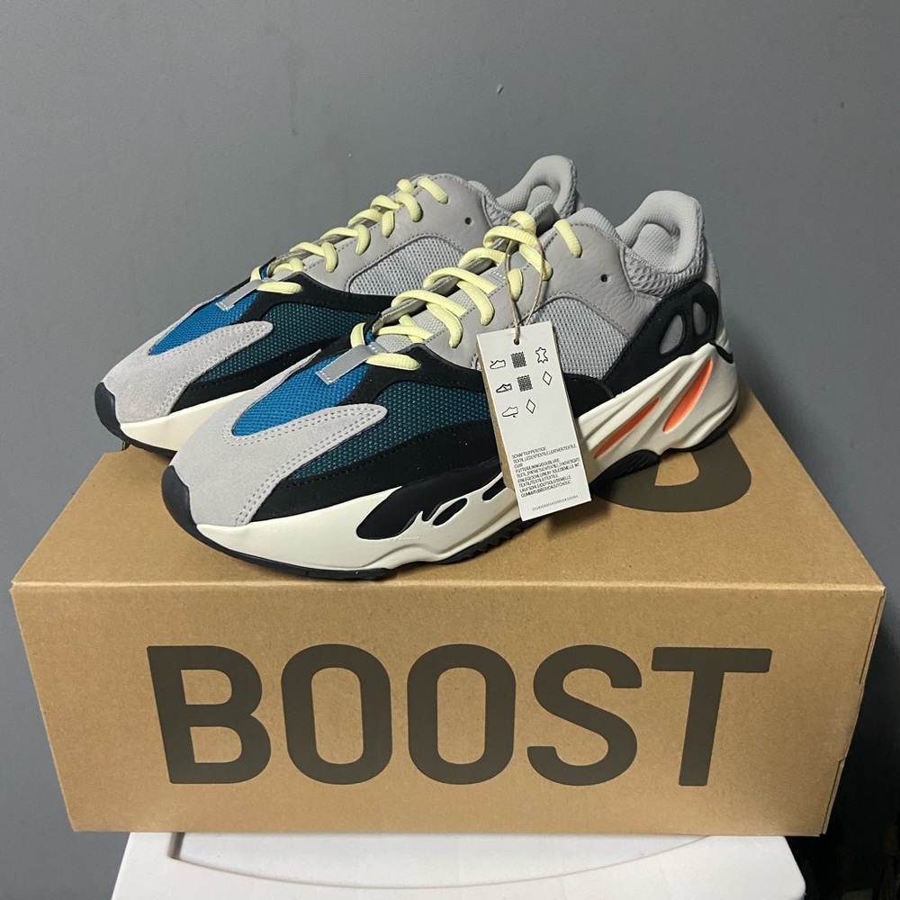 Yeezy Wave Runner